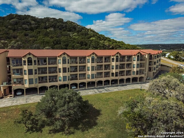 Building Photo - 20 Tapatio Dr E