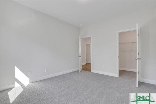 Building Photo - 157 Lower Creek Dr