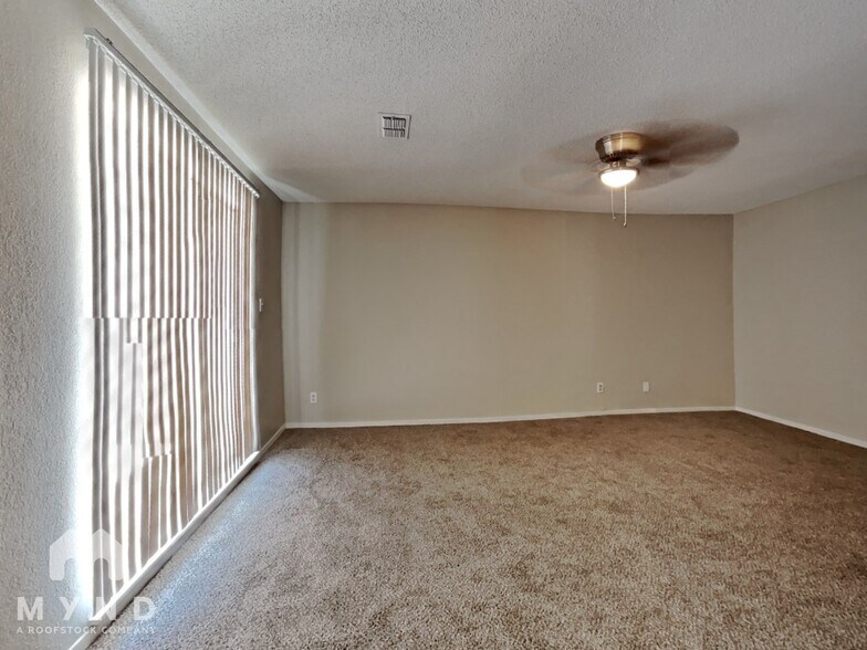 Building Photo - 3256 63rd St