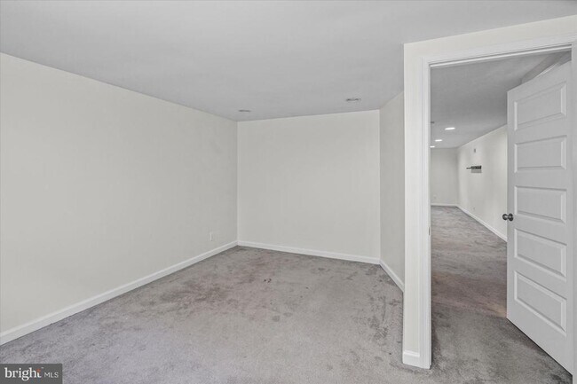 Building Photo - 10202 Daventry Dr