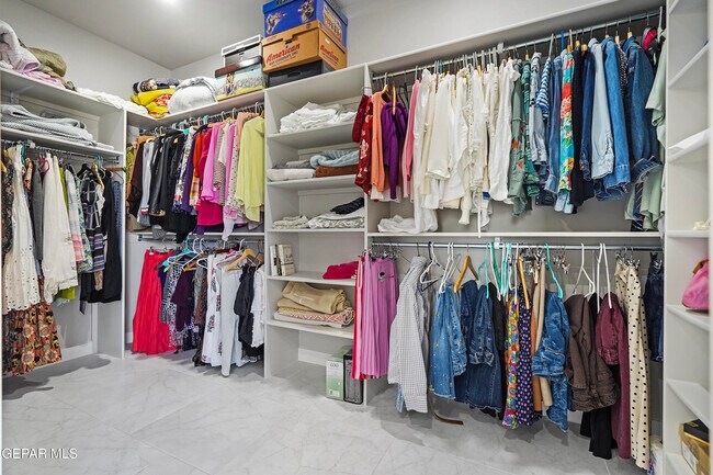 Building Photo - 2332 Mike Price Dr