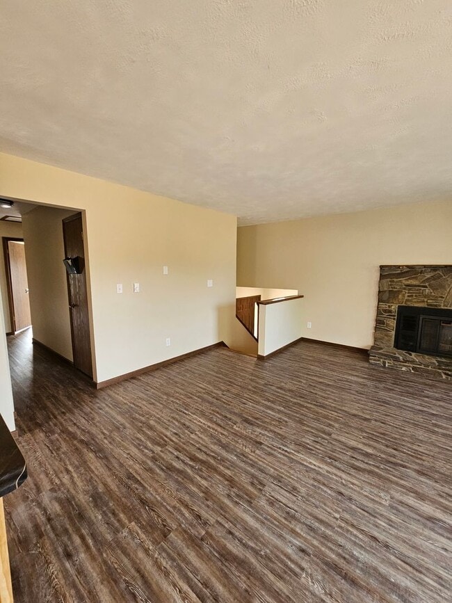 Building Photo - 427 City Springs Ln