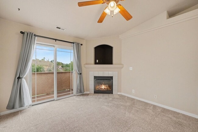 Building Photo - 1431 Madison Ridge Heights