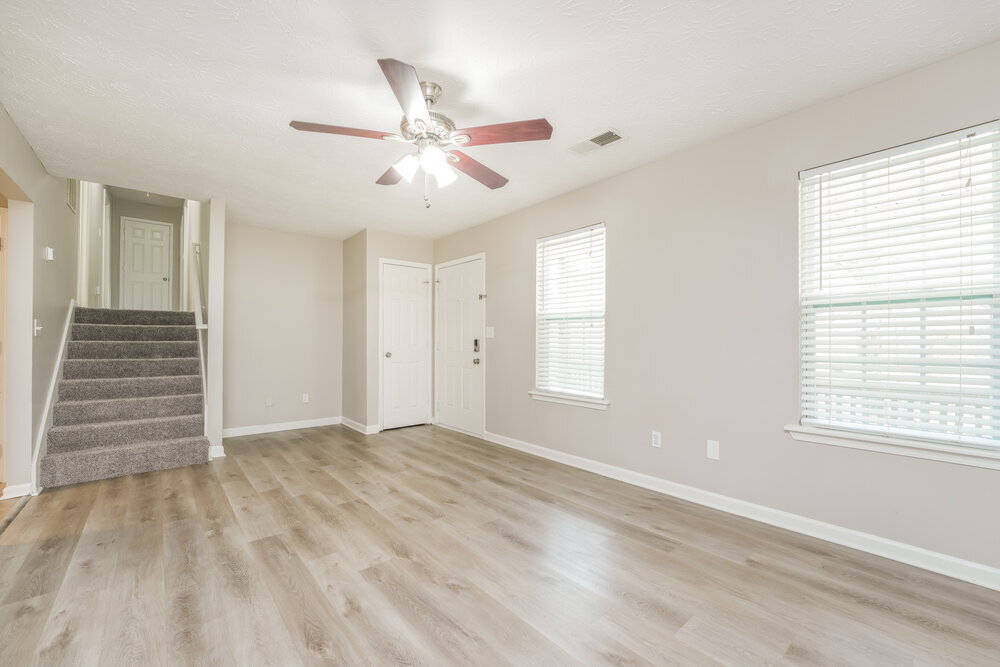 Building Photo - 728 Stonebridge Park Cir
