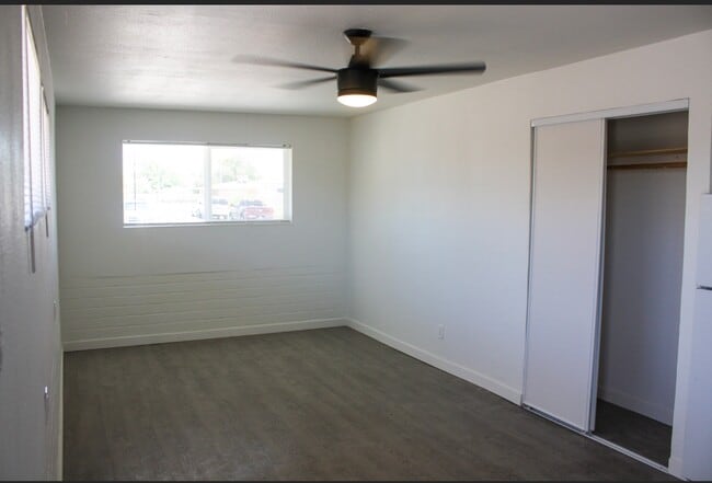 Building Photo - 1125 Tamerack Ave