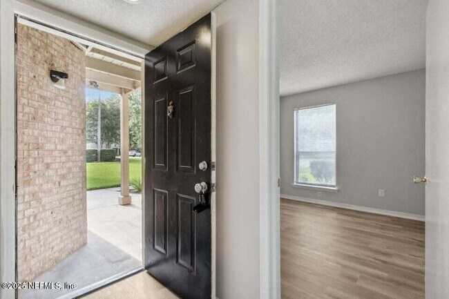 Building Photo - 10200 Belle Rive Blvd