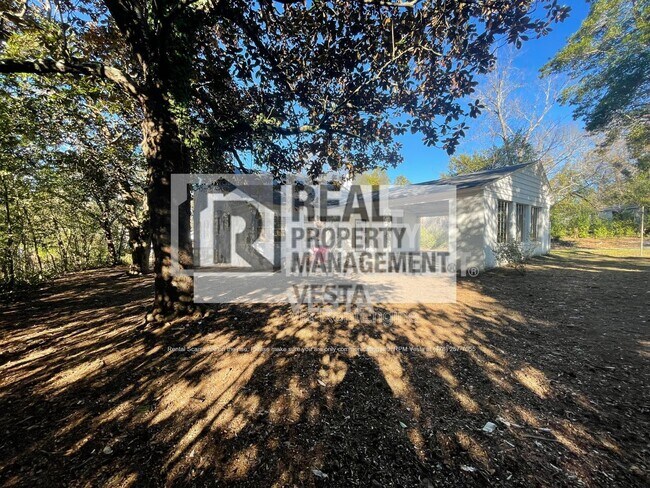 Building Photo - 1256 Winton Ave