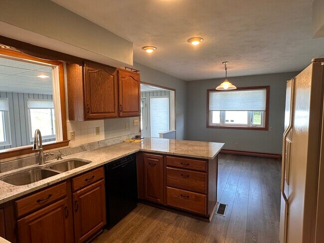 Building Photo - 3206 W 1000 N