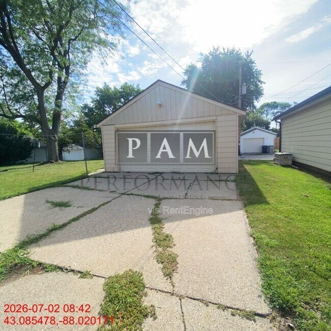 Building Photo - 3746 N 86th St