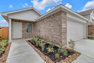 Building Photo - 18699 Cepagatti Dr