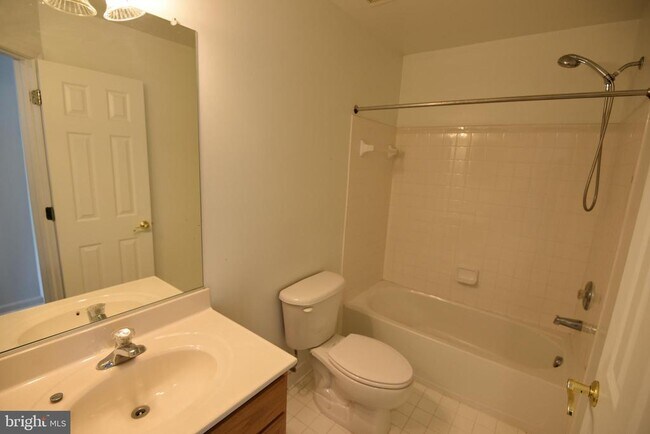Building Photo - 21821 Ladyslipper Sq