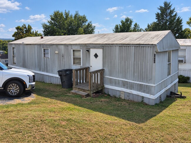 Building Photo - 1600 West St