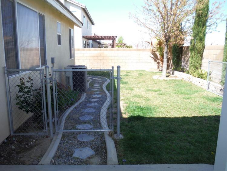 Building Photo - 44218 Amethyst St