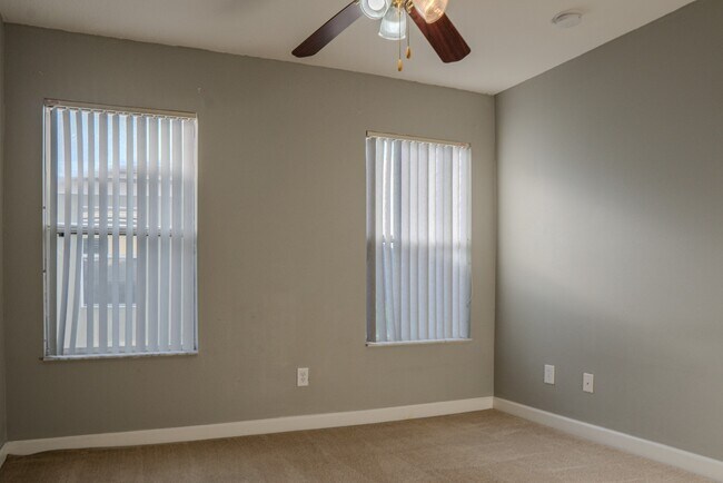 Building Photo - Spacious 5BR Home in Falcon Trace | 3-Car Garage | Screened Patio | Resort-Style Amenities Rent: ...