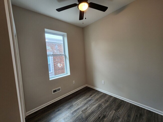 Building Photo - Beautiful 3 bed 3.5 Bath home