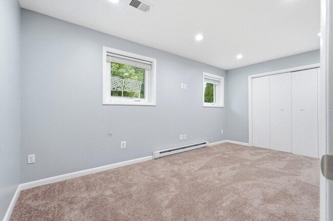 Building Photo - 14407 Oakvale St