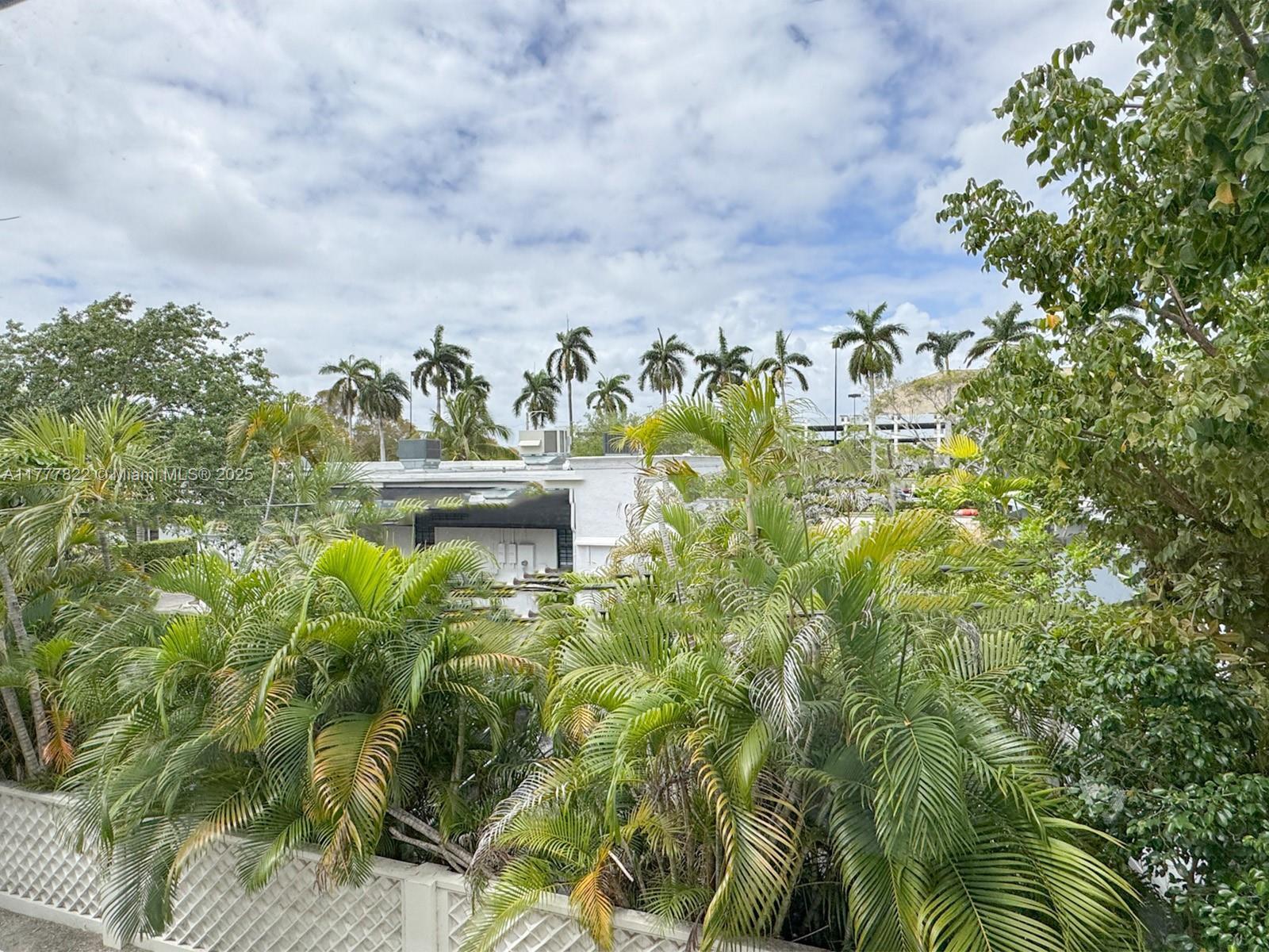 Building Photo - 915 Intracoastal Dr