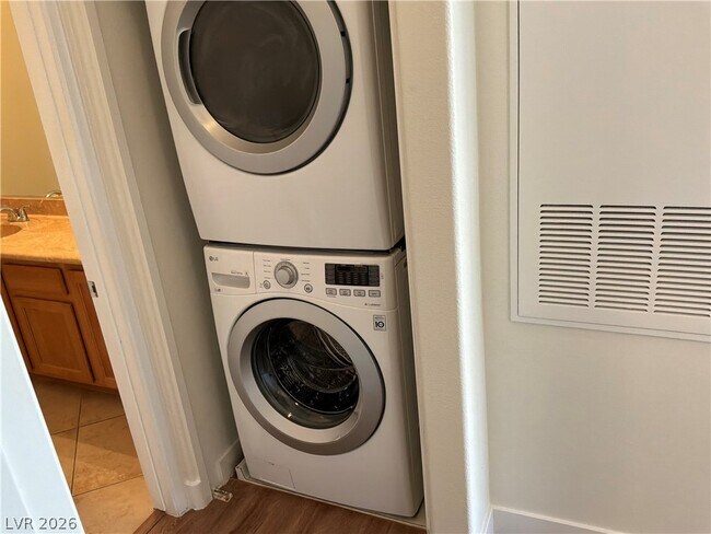 Building Photo - 8985 S Durango Dr