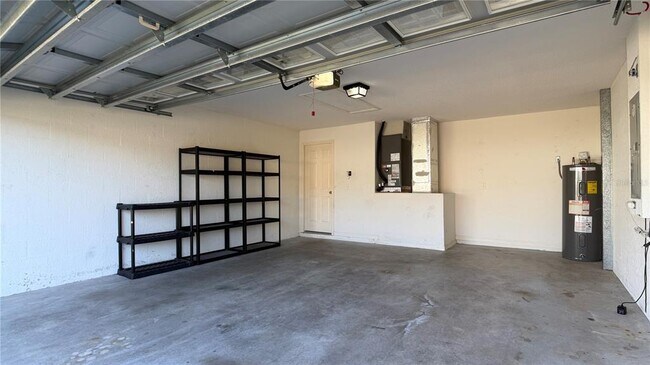 Building Photo - 717 Westwinds Dr