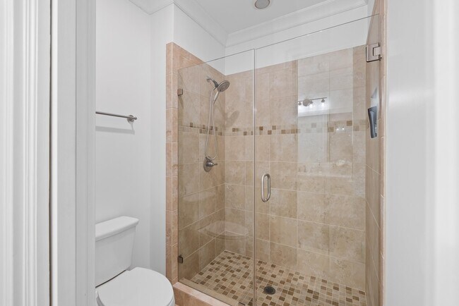 Building Photo - 1020 Bridle Bit Ln