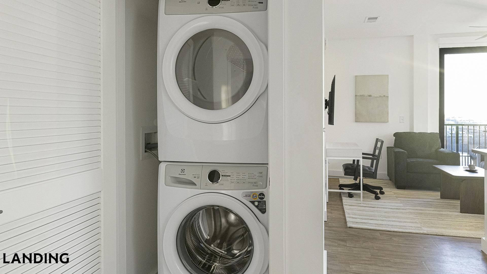 Building Photo - 1007 S Mint St