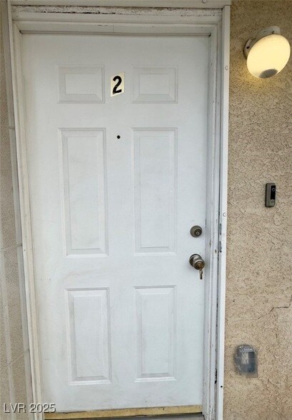 Building Photo - 4030 E Carey Ave