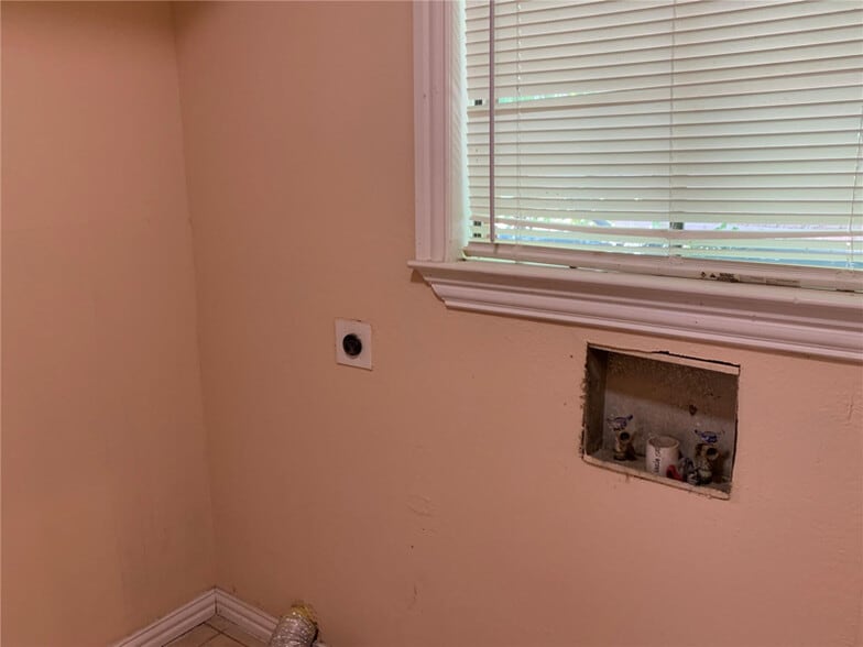 Building Photo - 4631 Timberwood Dr