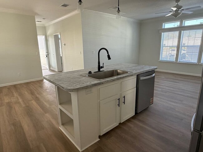 Building Photo - 1635 Voyager Dr