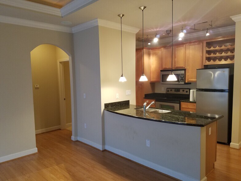 Building Photo - 2756 Mcknight Crossing Ct