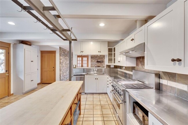 Building Photo - 408 Westwood Terrace