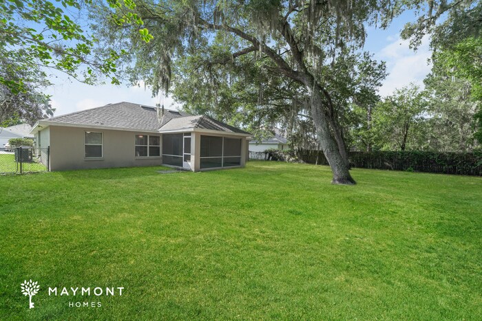 Building Photo - 6811 Krenson Oaks Cir