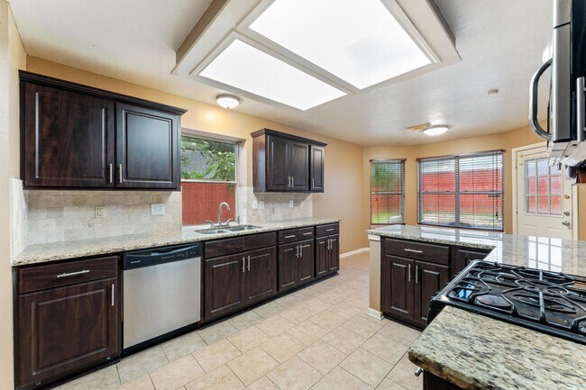 Building Photo - 1835 Taylor Creek Dr
