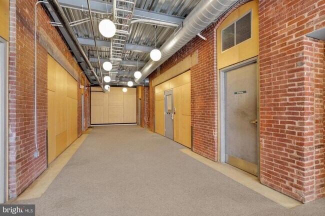 Building Photo - 1714 Memphis St