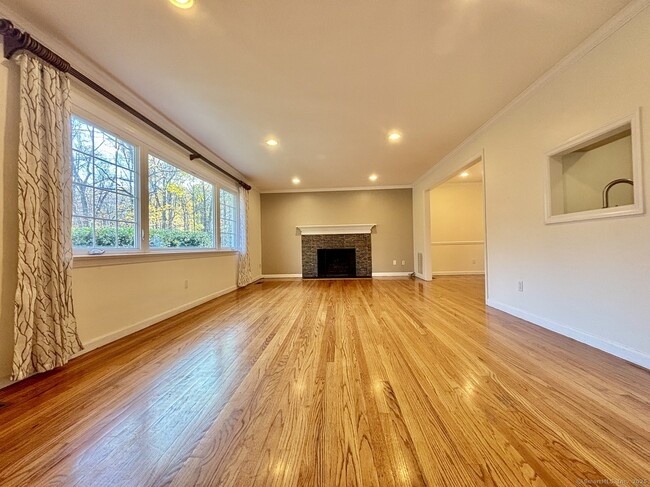 Building Photo - 43 Kent Hills Ln