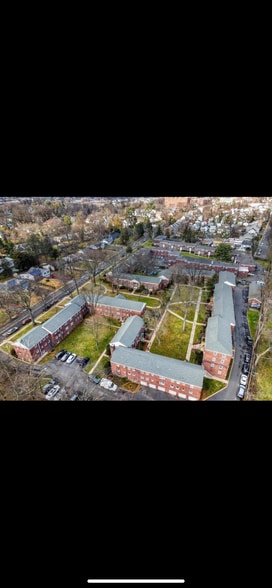 Building Photo - 500 S Center St