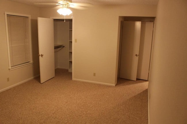 Building Photo - 3544 Shell