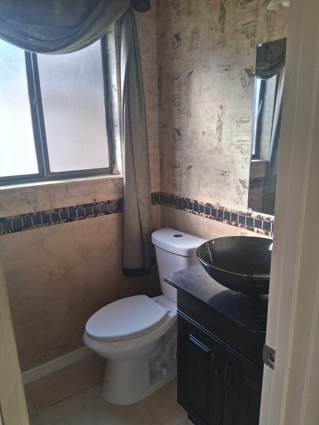 Building Photo - 322 Canal Rd