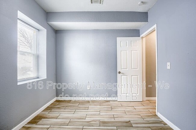 Building Photo - 6901 Jackson Ave