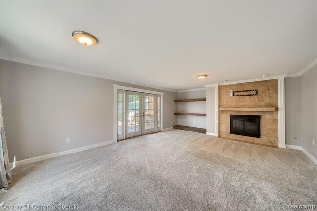 Building Photo - 3015 N Wilson Ave