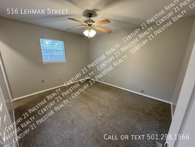 Building Photo - 516 Lehman Dr