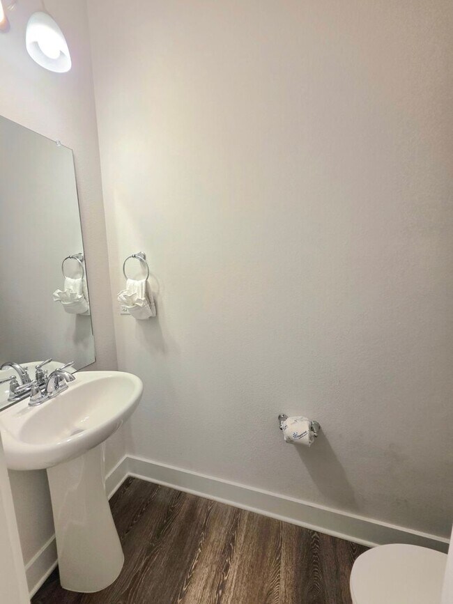 Building Photo - Fully Furnished Coastal Beauty in Perdido ...