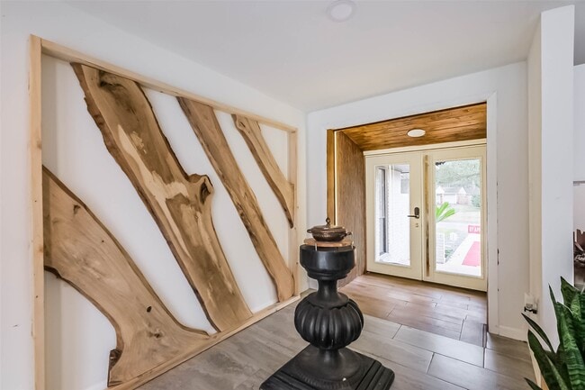 Building Photo - 7810 Nairn St