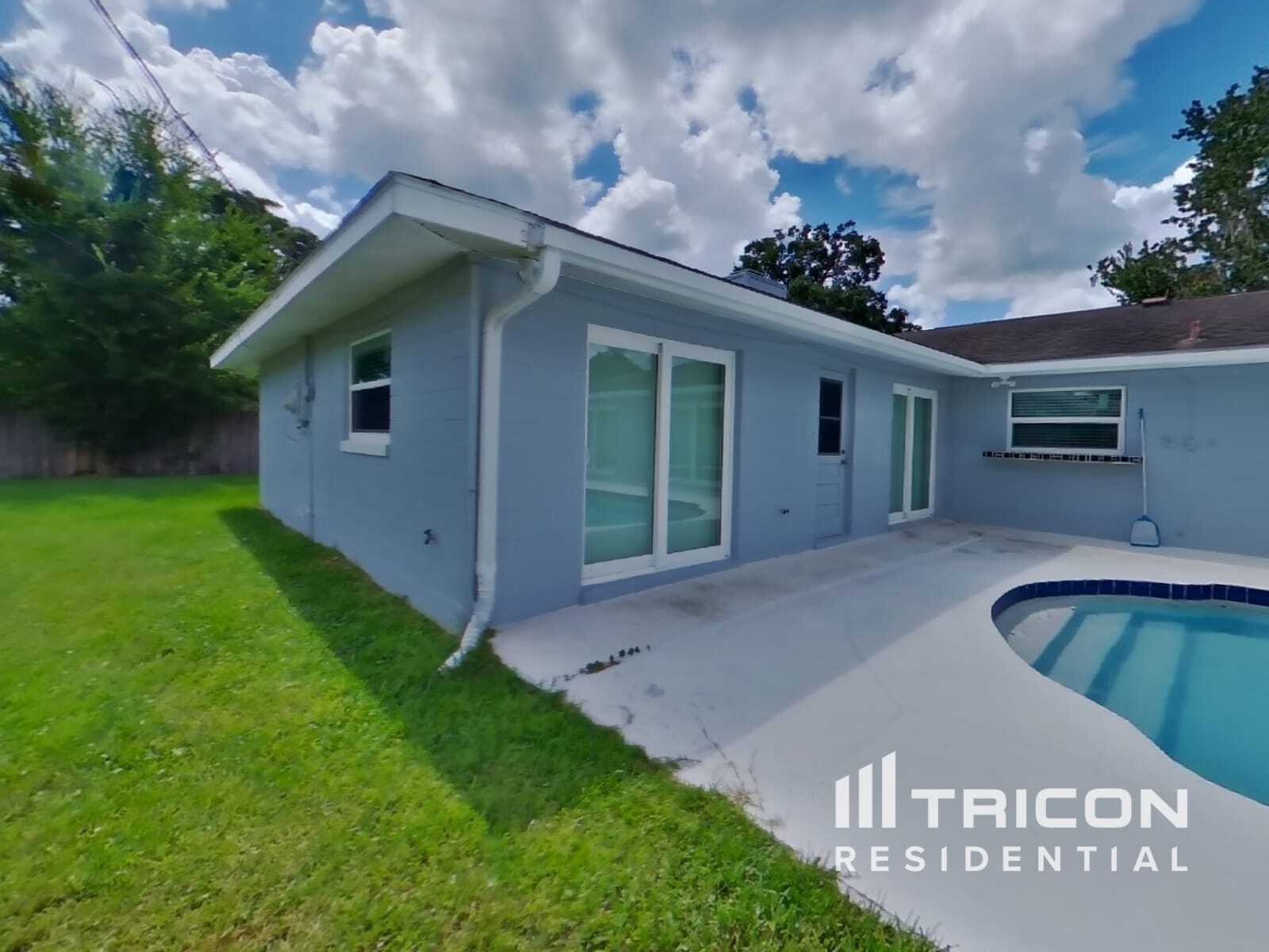 Building Photo - 528 Hamlet Dr
