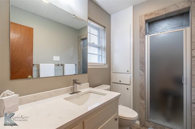 Building Photo - 1926 Richland Dr