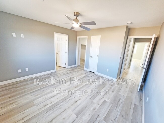 Building Photo - 831 Valiant Ave