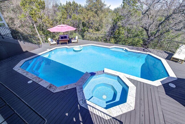 Building Photo - 4800 Mantle Dr