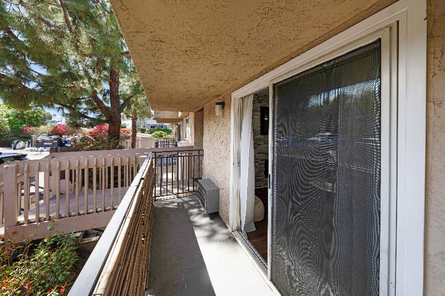 Building Photo - 9860 Dale Ave