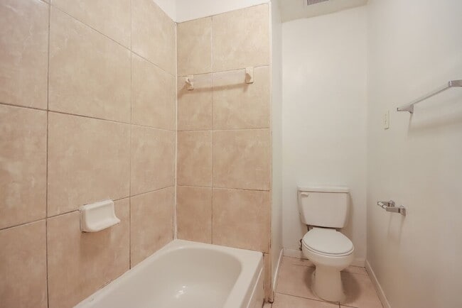 Building Photo - 5434 Heronwood Dr