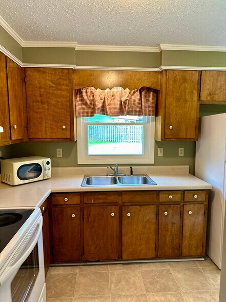 Microwave is included if needed. - 9 Garden Ln