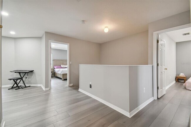 Building Photo - 19426 Sandy Springs Cir